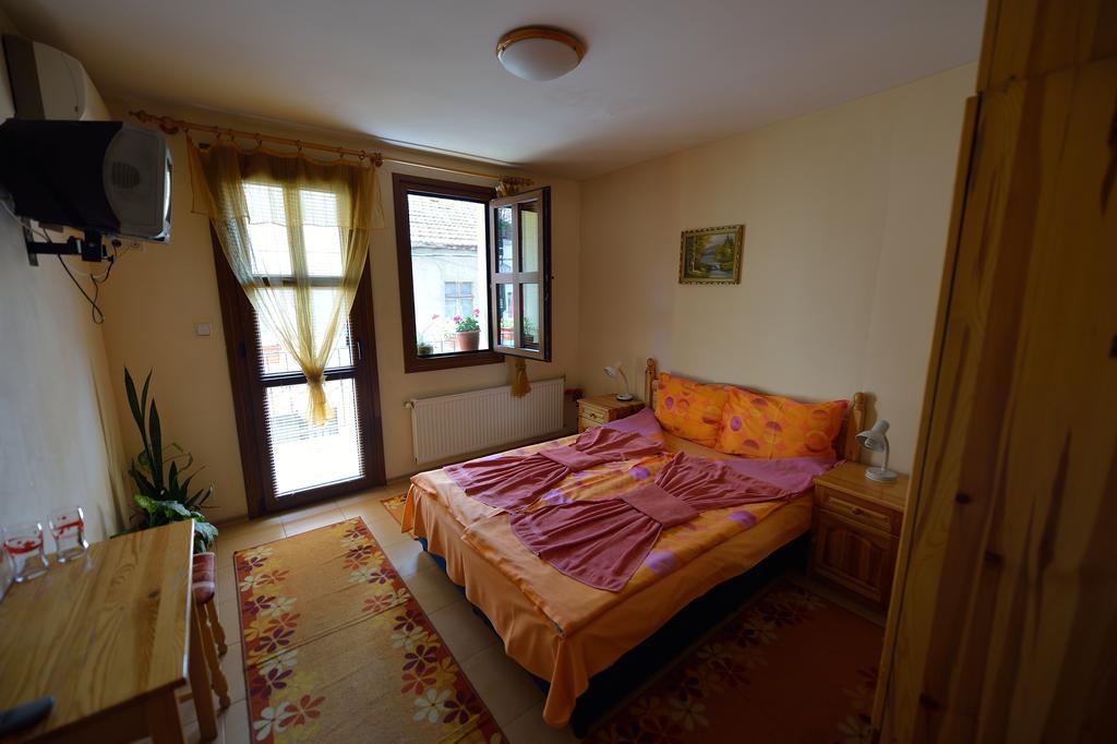 Family Hotel Varusha Veliko Tárnovo Habitación foto